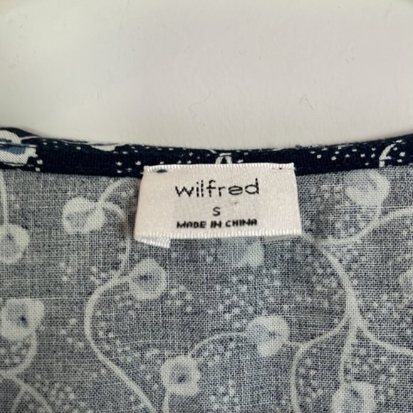 Aritzia Wilfred blue and white floral blouse size small - Picture 2 of 7